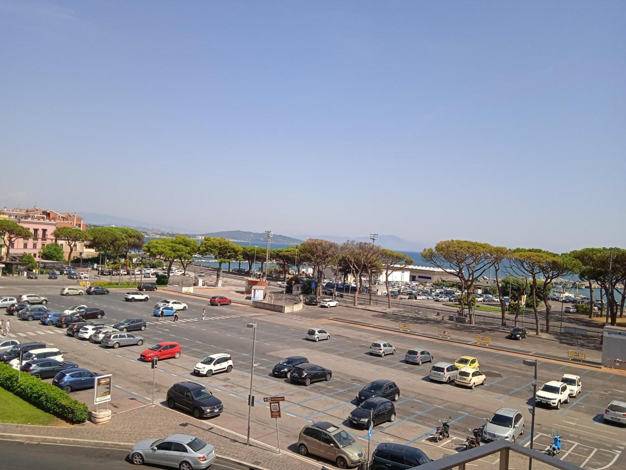 Holiday House Maurizio Formia Exterior foto
